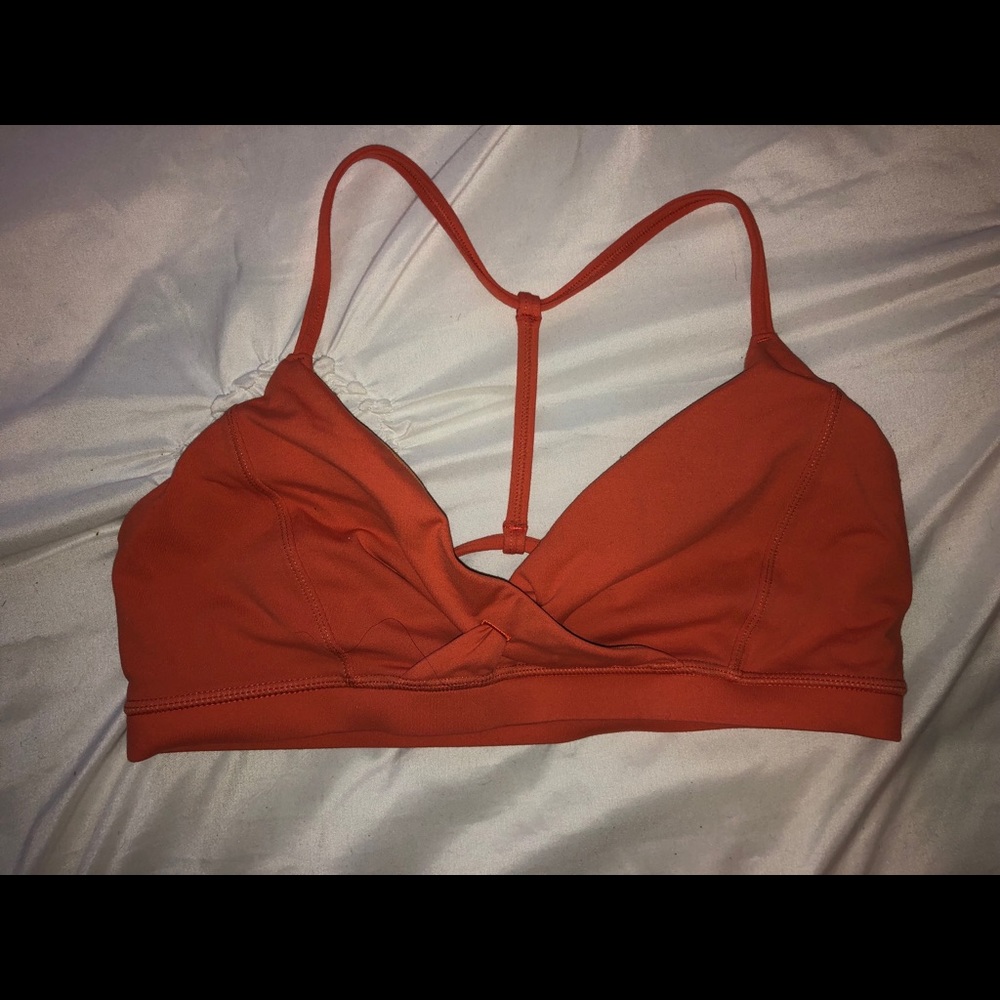 lululemon sports bra